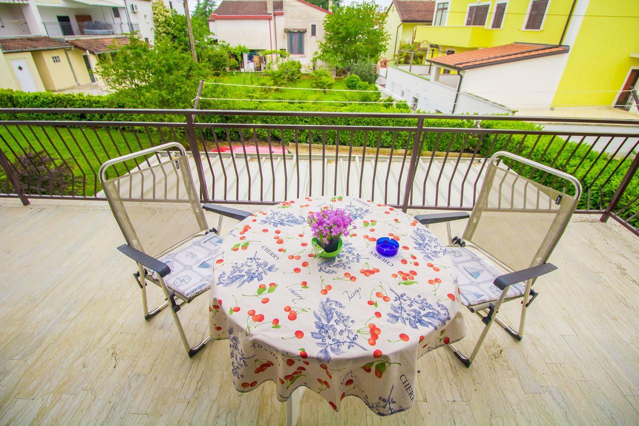 포레치 Pineta House Vidos 아파트 외부 사진