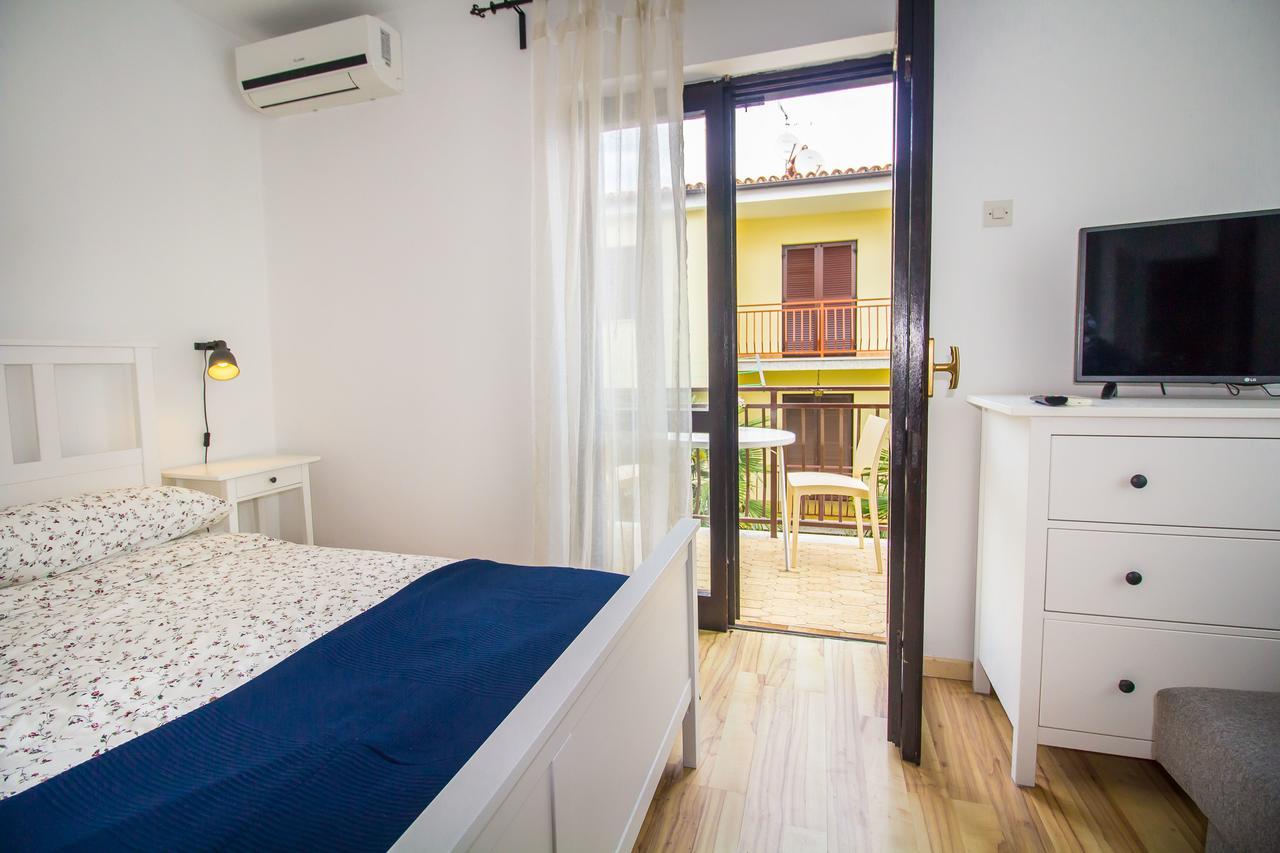 포레치 Pineta House Vidos 아파트 외부 사진